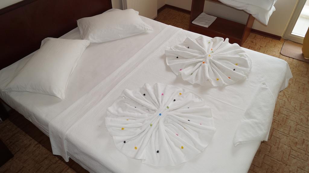 Ekin Hotel Kusadasi Exterior foto